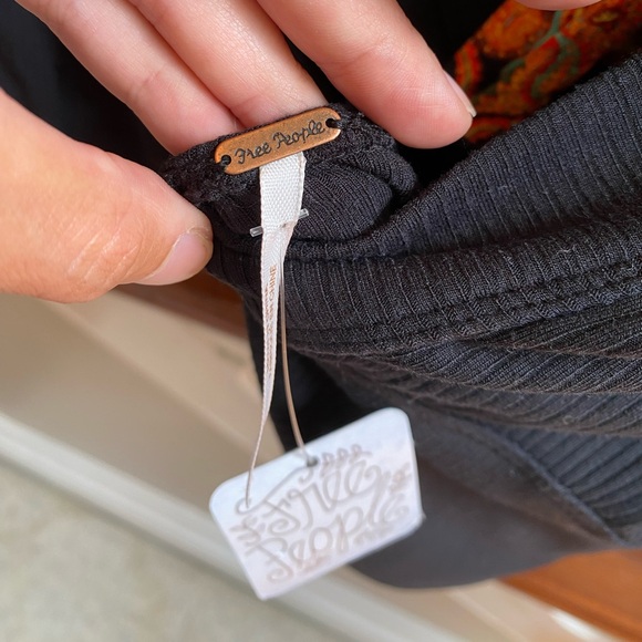 Black Open Back Ribbed Women's Top - Picture 5 of 5